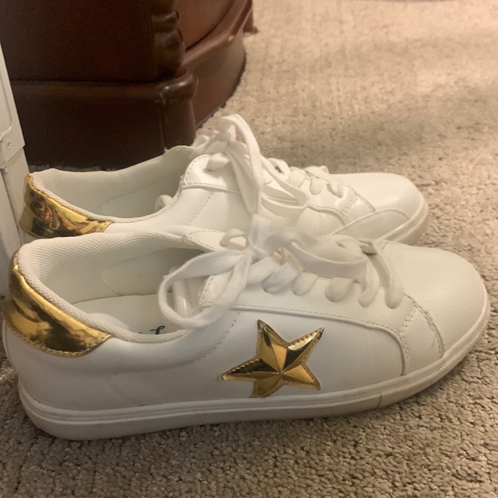 star sneakers
